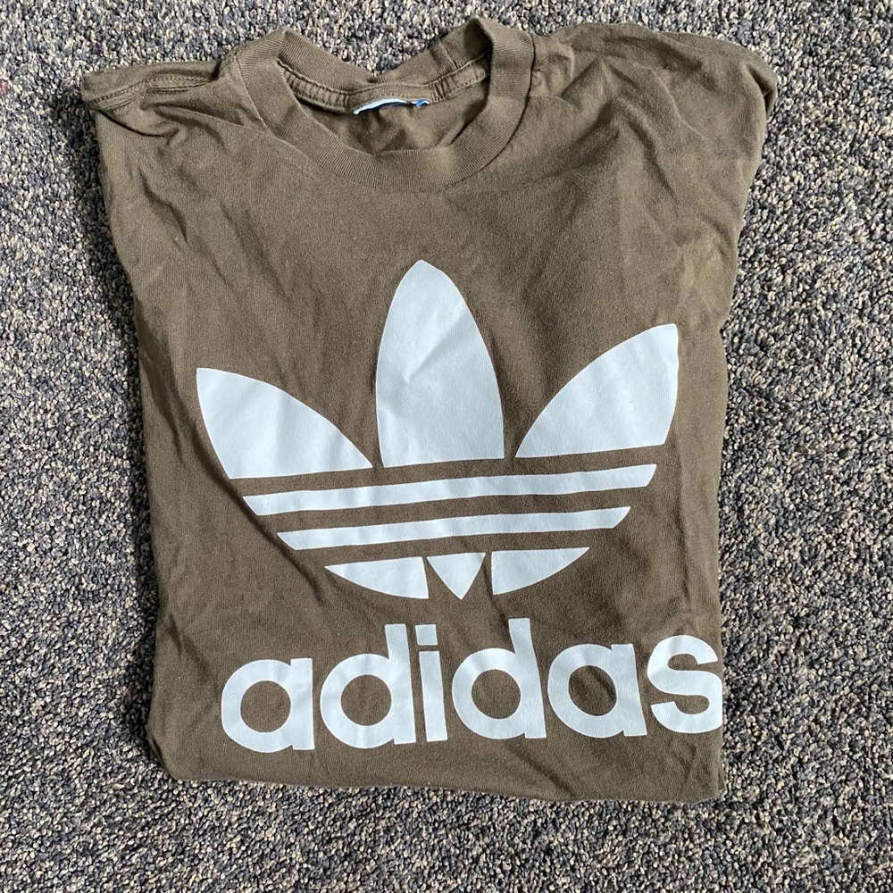 Green adidas t shirt men’s